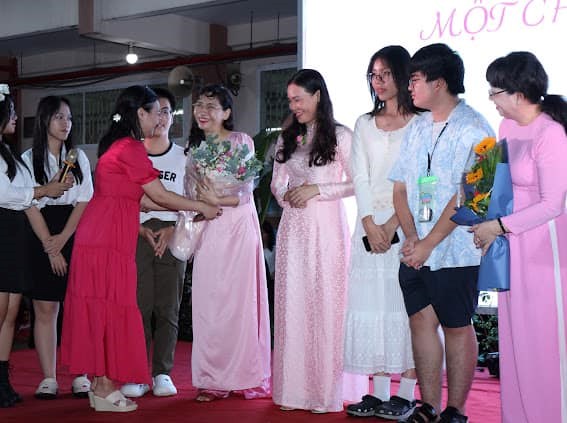Nhấn vào ảnh để phóng to