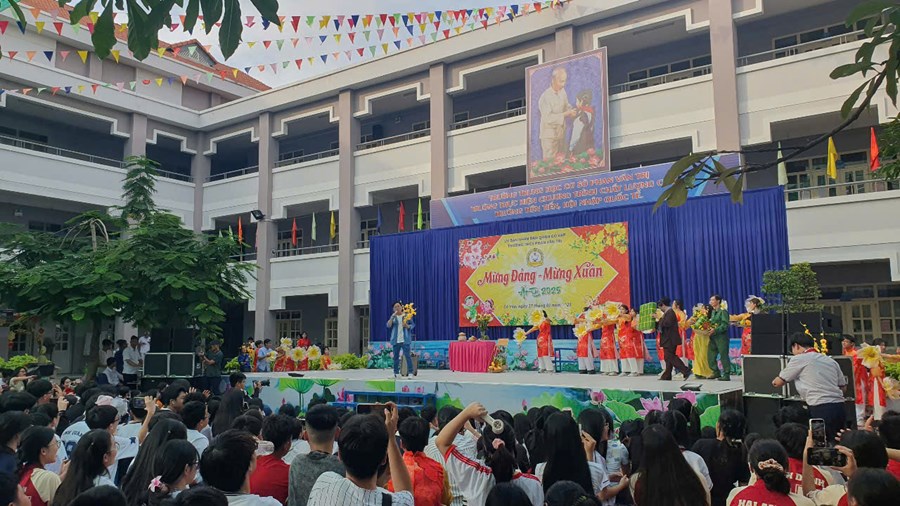 Nhấn vào ảnh để phóng to